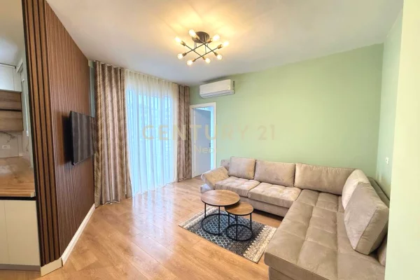 Shtepi me qera Duplex(shtepi me 2 kate) ne Tirane, 3+1, Mobilimi E mobiluar, Pagesa 1,300  Euro.
