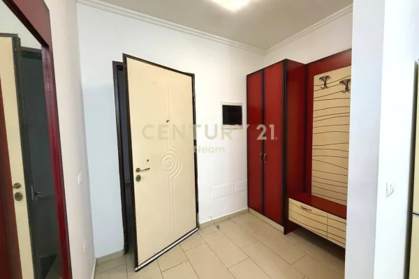Shtepi me qera Apartament ne Tirane, 2+1, Mobilimi E mobiluar, Pagesa 700  Euro.