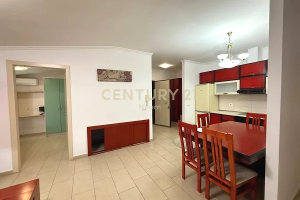 Shtepi me qera Apartament ne Tirane, 2+1, Mobilimi E mobiluar, Pagesa 700  Euro.