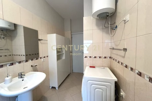 Appartamento in affitto a Tirana 1+1, Arredato