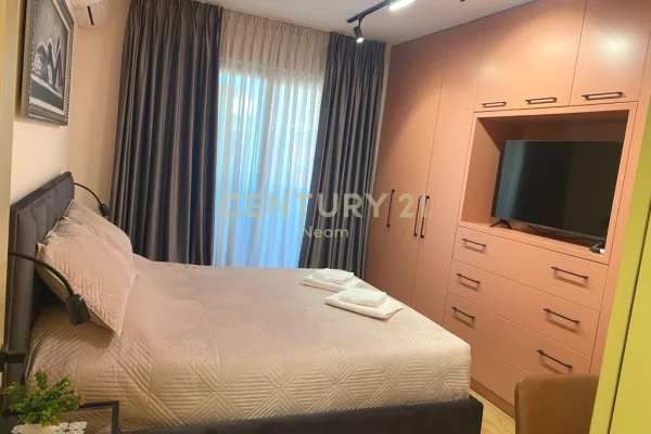 Appartamento in affitto a Tirana 1+1, Arredato