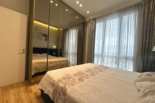 Appartamento in affitto a Tirana 2+1, Arredato