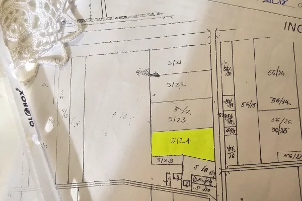 Truall ose Toke  ne Lezhe - 46,000 Euro