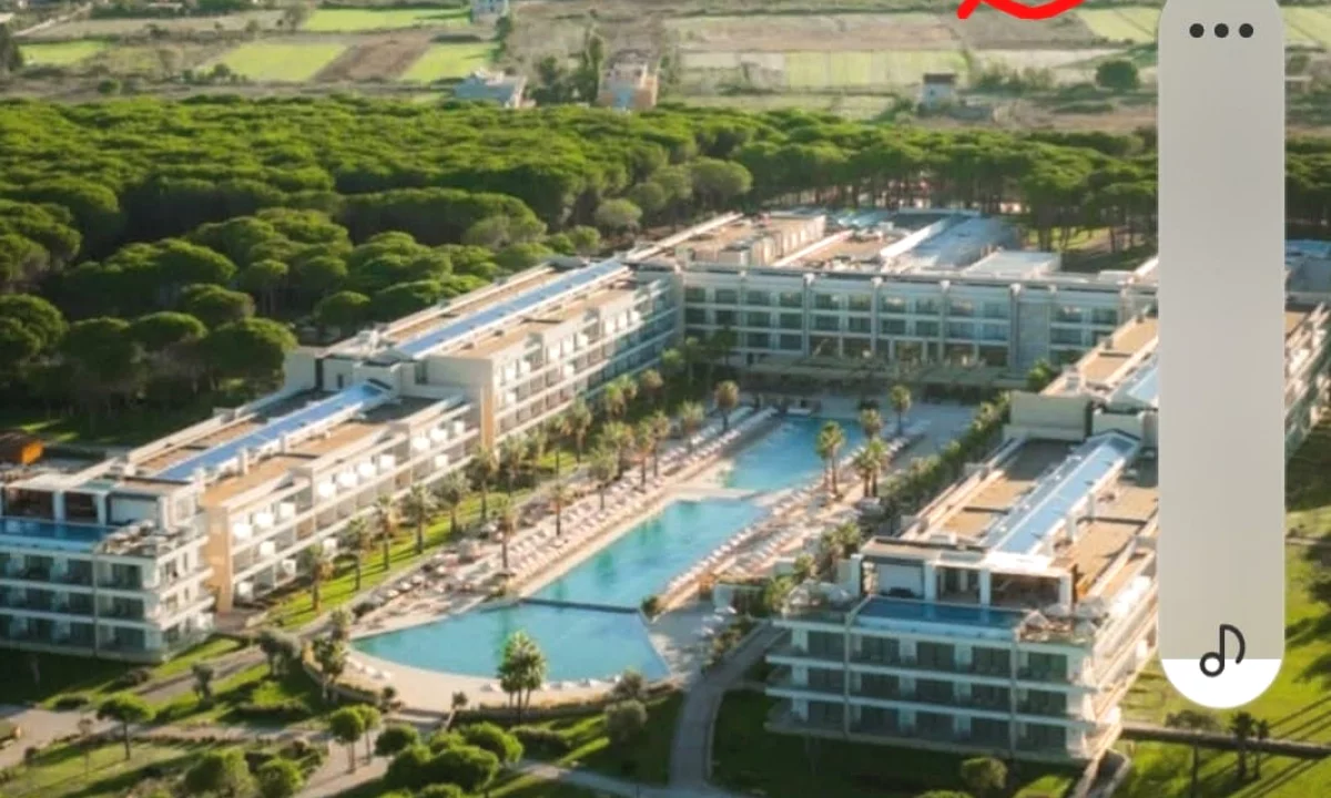 Shitet prona 3000m2 Qdresa Gjiri Lalzit Durres