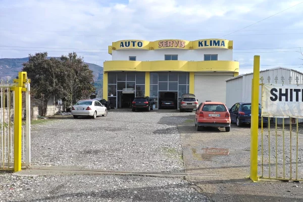 Ambient biznesi ne shitje ne Lezhe - 220,000 Euro