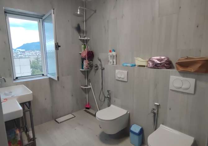 Shtepi ne shitje 3+1 ne Tirane - 140,000,000 Leke