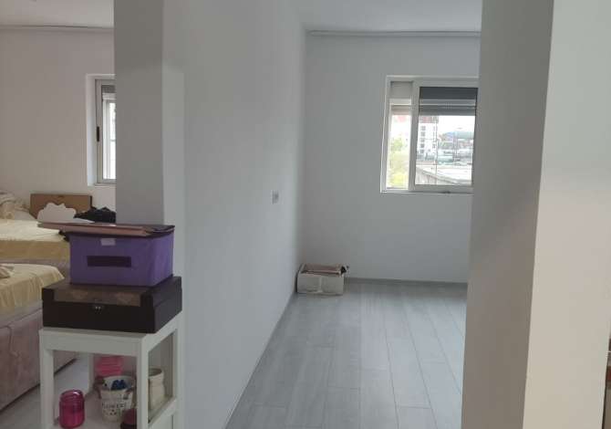Shtepi ne shitje 3+1 ne Tirane - 140,000,000 Leke