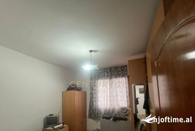 Shtepi ne shitje Apartament ne Durres, 2+1, Mobilimi E mobiluar, Pagesa 90,000,000  Euro.