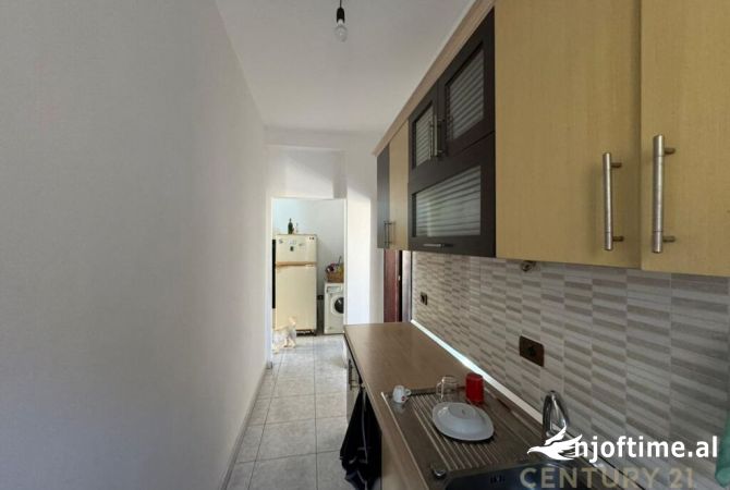 Shtepi ne shitje Apartament ne Tirane, 1+1, Mobilimi E mobiluar, Pagesa 91,350  Euro.