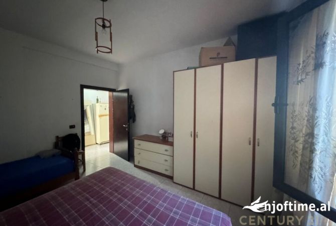 Shtepi ne shitje Apartament ne Tirane, 1+1, Mobilimi E mobiluar, Pagesa 91,350  Euro.