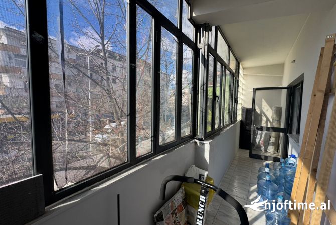 Jepet me qira ambient biznesi Rruga Bardhyl