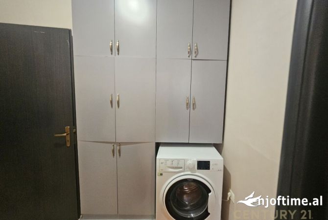 Shtepi me qera Apartament ne Tirane, 2+1, Mobilimi E mobiluar, Pagesa 650  Euro.