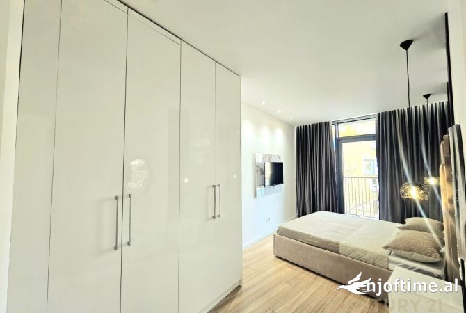 Shtepi me qera Apartament ne Tirane, 2+1, Mobilimi E mobiluar, Pagesa 1,300  Euro.