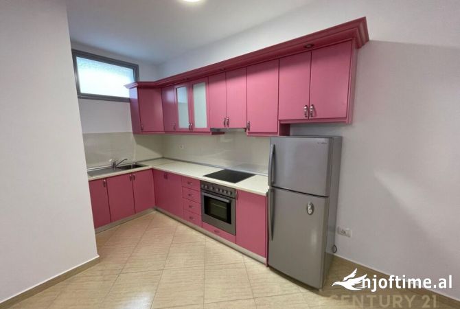 Shtepi ne shitje Apartament ne Vlore, 1+1, Mobilimi E mobiluar, Pagesa 235,000  Euro.