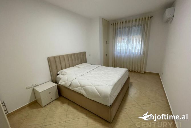 Shtepi ne shitje Apartament ne Vlore, 1+1, Mobilimi E mobiluar, Pagesa 235,000  Euro.