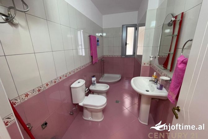 Shtepi ne shitje 1+1 ne Vlore - 235,000 Euro