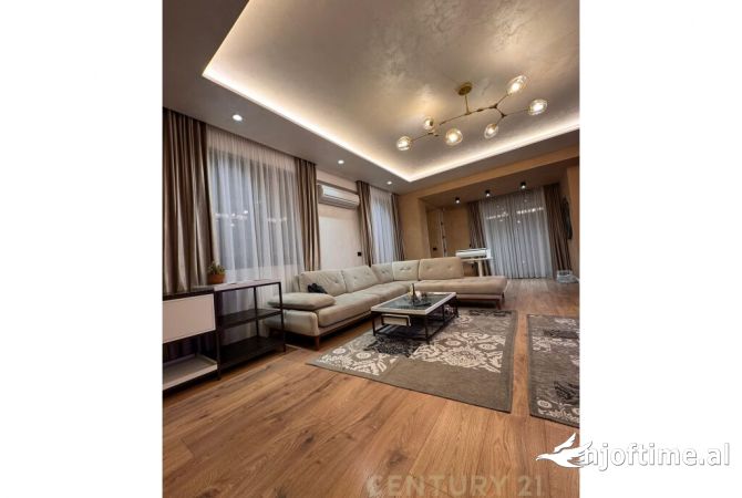 Shtepi ne shitje 2+1 ne Vlore - 350,000 Euro