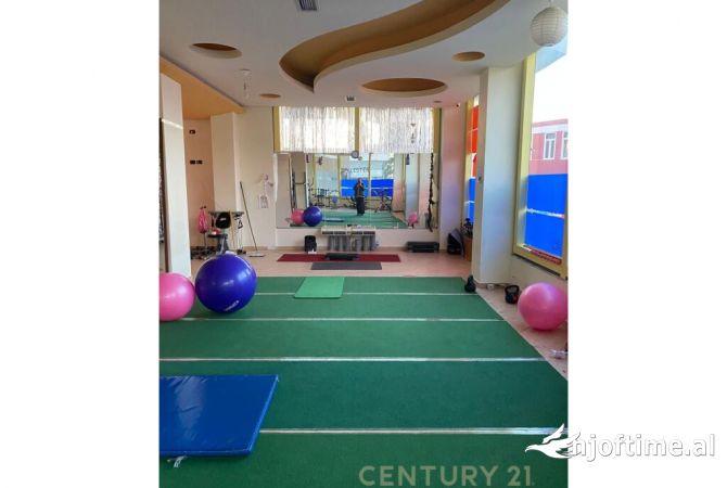 Ambiente Commerciale in Vendita 1+1 a Alessio - 120,000 Euro