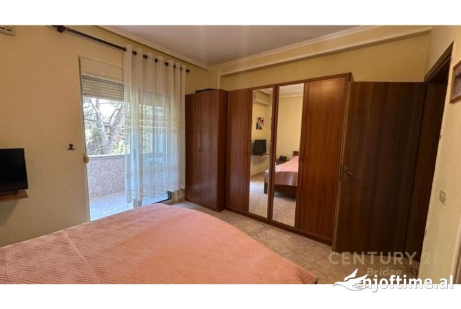 Shtepi me qera Apartament ne Tirane, 2+1, Mobilimi E mobiluar, Pagesa 650  Euro.