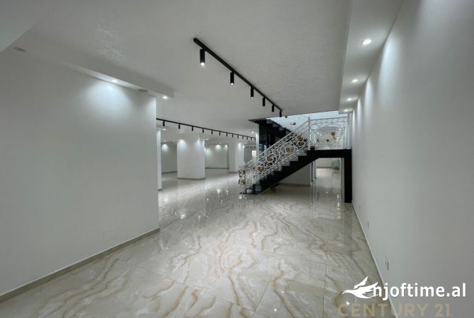 Shitet Ambient showroom ne Bulevardin Vlore-Skele, Vlore!