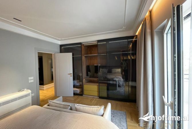 Shtepi me qera Apartament ne Tirane, 2+1, Mobilimi E mobiluar, Pagesa 1,750  Euro.