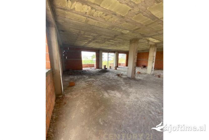 SHITET HOTEL NE NDERTIM, GOLEM.