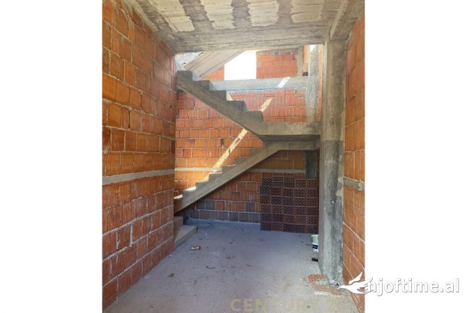 SHITET HOTEL NE NDERTIM, GOLEM.