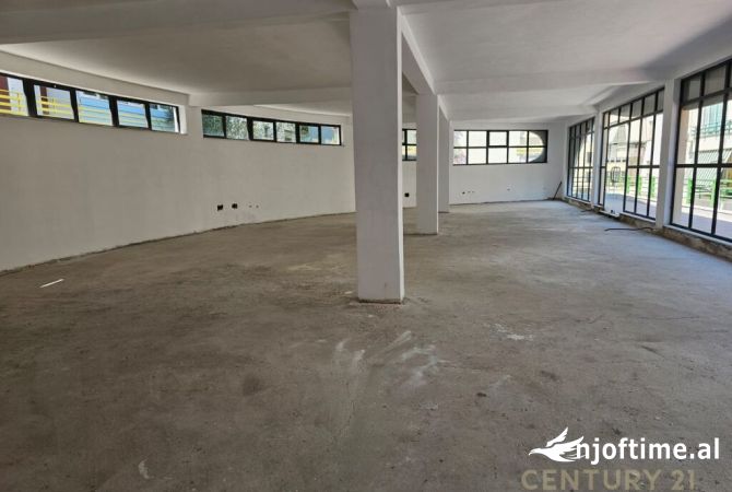 Ambjent biznesi ne shitje 1+1 ne Tirane - 250,000 Euro