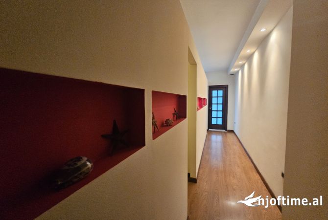 JEPET ME QIRA AMBIENT PRANE ISH EKSPOZITES.