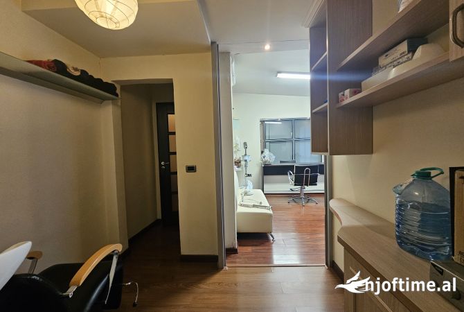 Ambient biznesi me qera 1+1 ne Tirane - 1,000 Euro