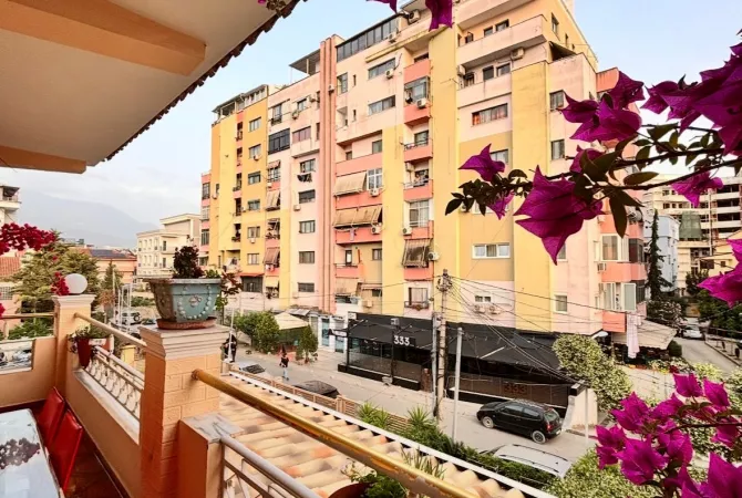 Shtepi me qera Shtepi Private ne Tirane, 2+1, Mobilimi E mobiluar, Pagesa 550  Euro.