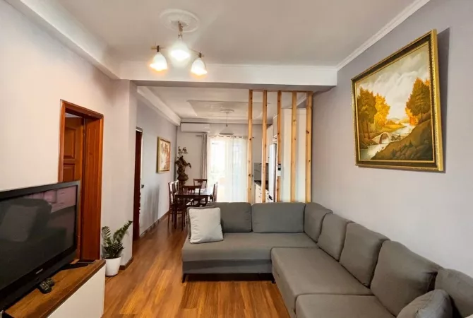 Shtepi me qera 2+1 ne Tirane - 550 Euro