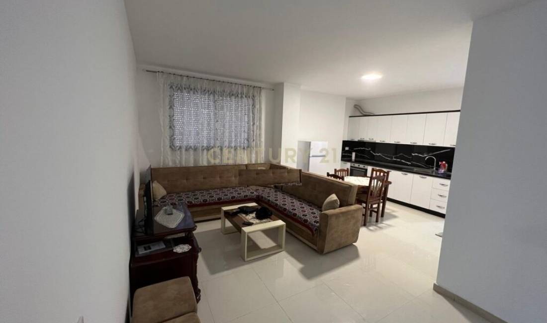 Shtepi me qera Apartament ne Tirane, 2+1, Mobilimi E mobiluar, Pagesa 350  Euro.
