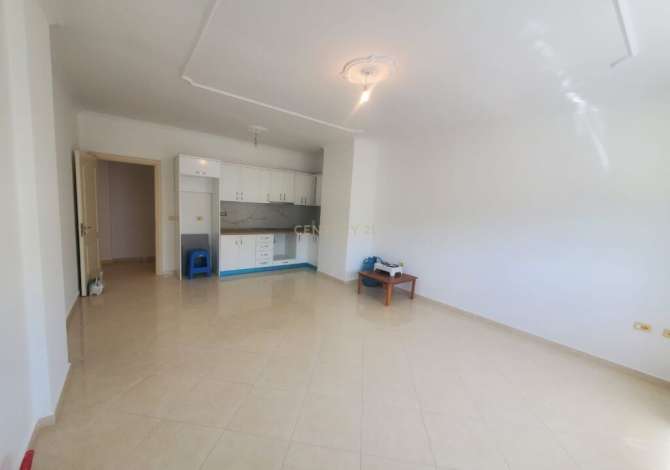 Shtepi me qera 2+1 ne Tirane - 300 Euro