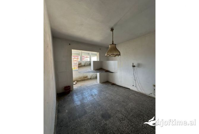 Shtepi ne shitje 1+1 ne Tirane - 75,000 Euro