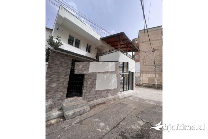 Shtepi ne shitje 3+1 ne Tirane - 220,000 Euro