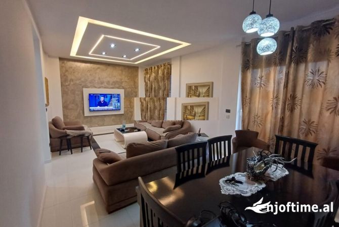Shtepi ne shitje 2+1 ne Tirane - 250,000 Euro