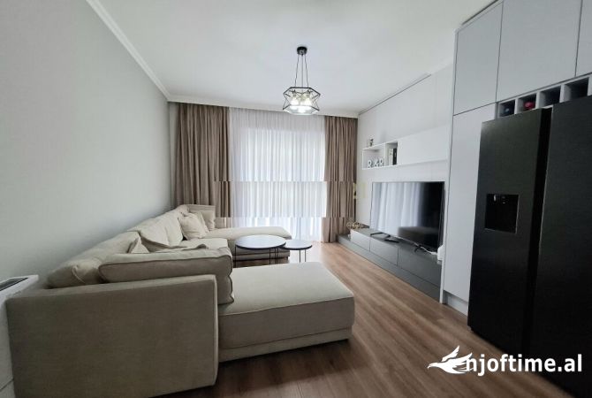 Shtepi me qera 2+1 ne Tirane - 750 Euro