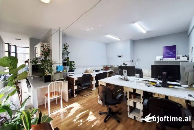 Ambient biznesi me qera 1+1 ne Tirane - 550 Euro
