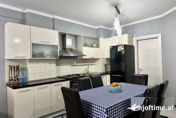 Shtepi ne shitje 2+1 ne Tirane - 105,000 Euro