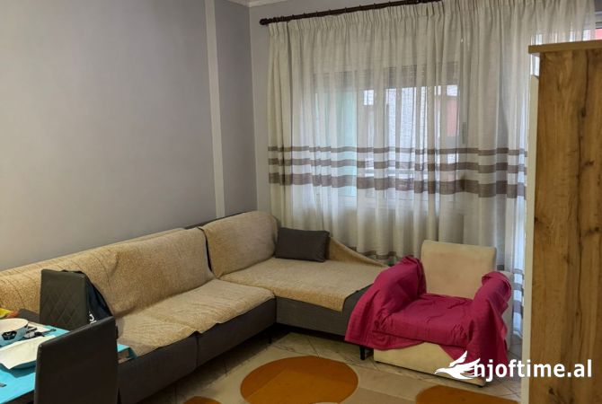 Shtepi me qera 2+1 ne Tirane - 600 Euro