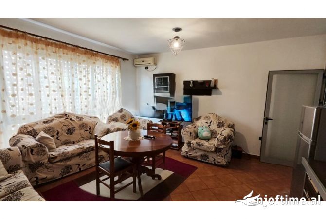 Shtepi me qera 1+1 ne Tirane - 330 Euro