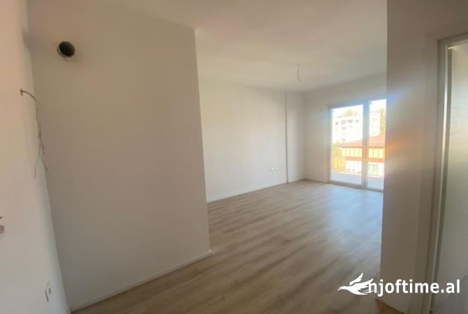 Shtepi ne shitje 1+1 ne Tirane - 93,000 Euro