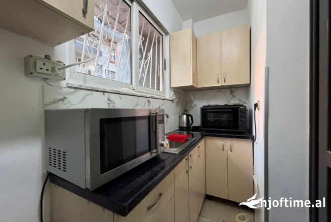 Shtepi me qera Garsoniere ne Tirane - 450 Euro