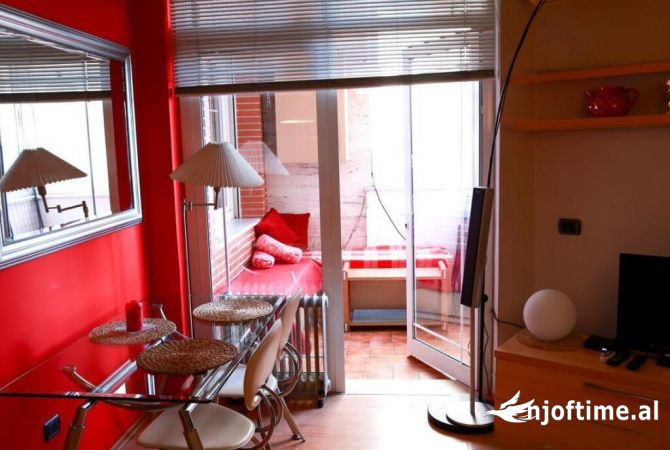 Shtepi me qera 1+1 ne Tirane - 600 Euro