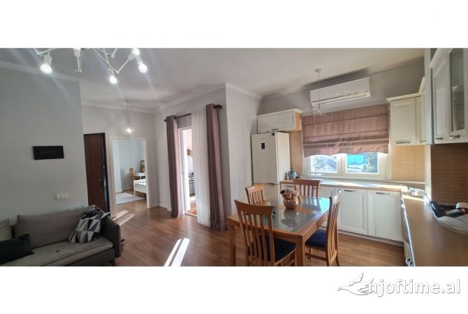 Shtepi ne shitje 2+1 ne Tirane - 170,000 Euro