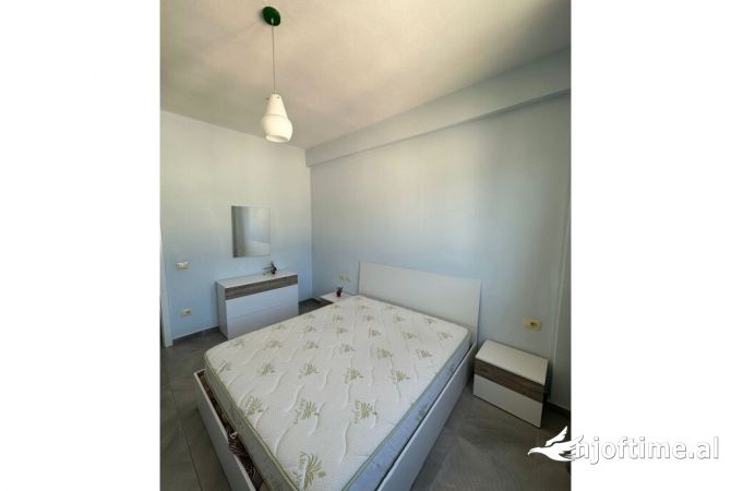 Shtepi me qera 1+1 ne Tirane - 450 Euro