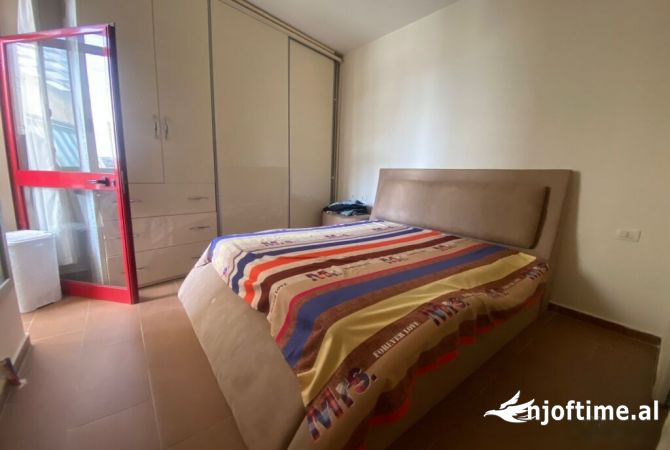 Shtepi me qera 2+1 ne Tirane - 700 Euro