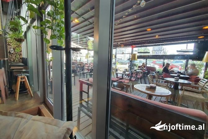 Ambient biznesi ne shitje 2+1 ne Tirane - 120,000 Euro