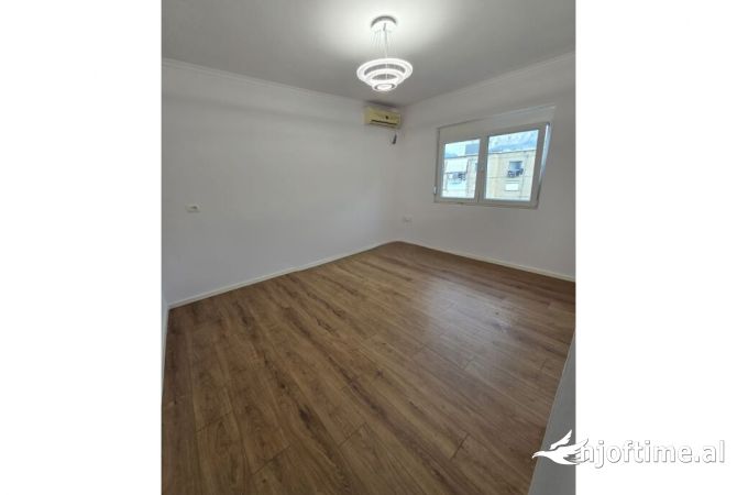 Shtepi ne shitje 1+1 ne Tirane - 79,000 Euro